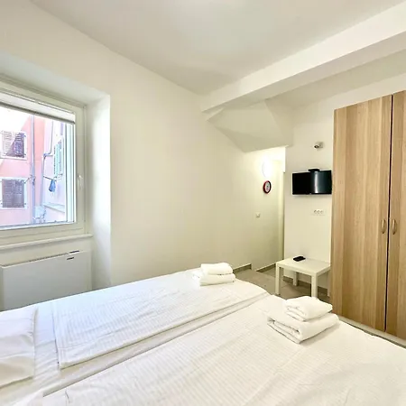 Apartament Mini